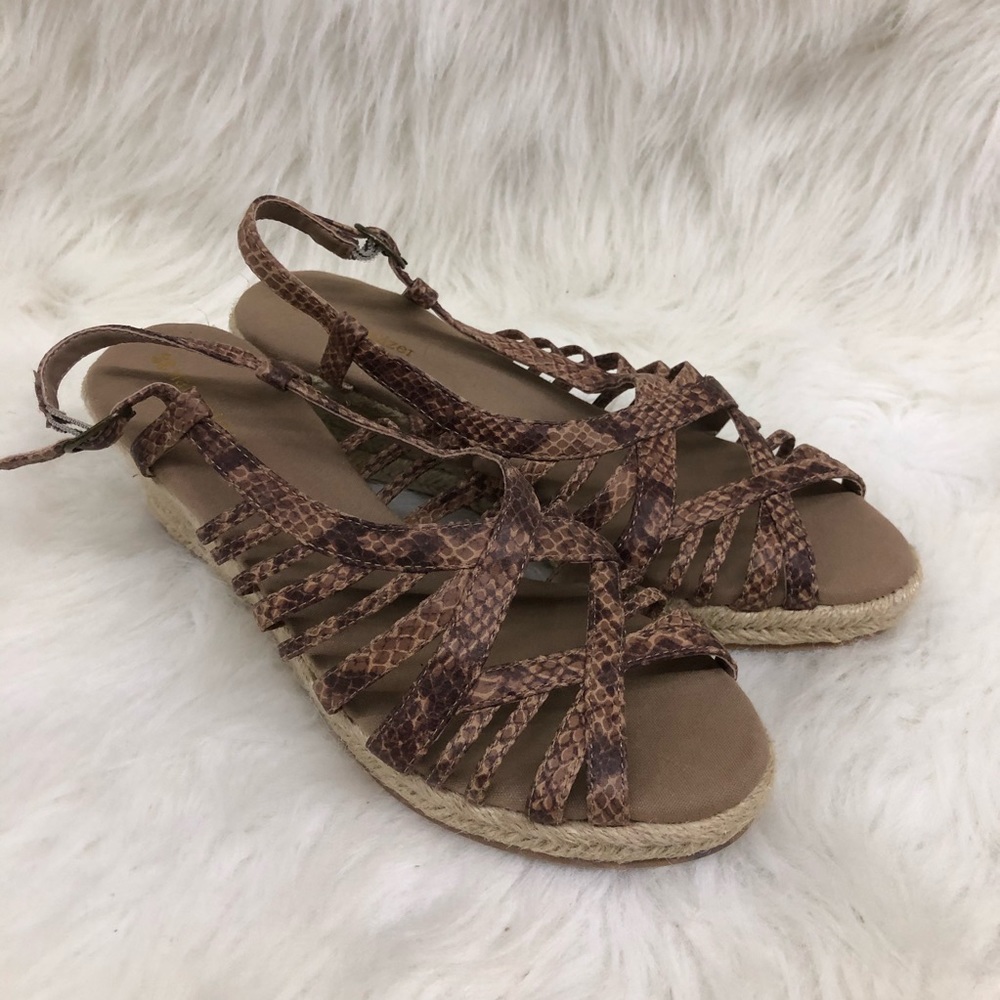 Women’s Naturalizer Strappy Sandals